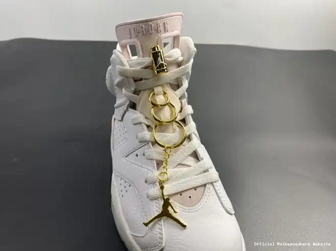 Official Maikesneakers (W) DH9696-100 Hoops Gold Jordan Air Retro 6 0502